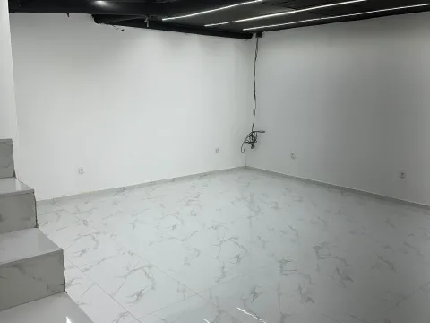 Rent, office space, 115m², Stari Aerodrom, Podgorica - image 7