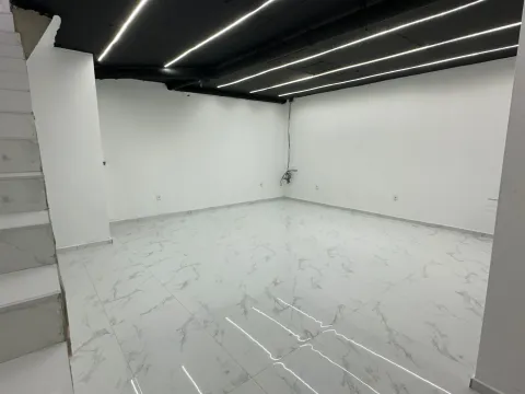 Rent, office space, 115m², Stari Aerodrom, Podgorica - image 3