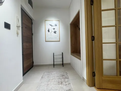 Izdavanje, dvosoban stan, 65m², Gintaš, Podgorica - image 10