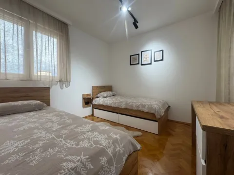 Rent, two bedroom apartment, 65m², Gintaš, Podgorica - image 8