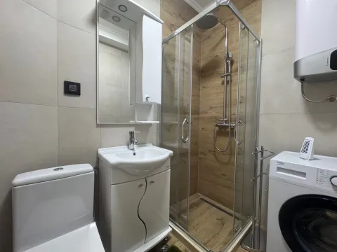 Izdavanje, dvosoban stan, 65m², Gintaš, Podgorica - image 11