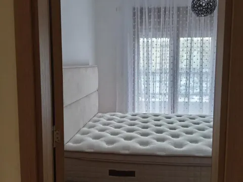 Izdavanje, jednosoban stan, 41m², Stari Aerodrom, Podgorica - image 7