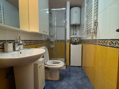 Rent, one bedroom apartment, 50m², Preko Morače, Podgorica - image 11