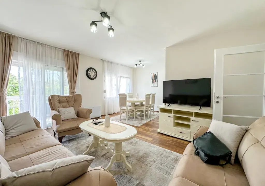 Izdavanje, dvosoban stan, 75m², Zabjelo, Podgorica