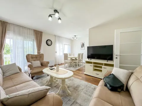 Izdavanje, dvosoban stan, 75m², Zabjelo, Podgorica - image 1