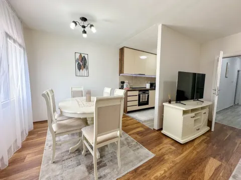 Izdavanje, dvosoban stan, 75m², Zabjelo, Podgorica - image 4