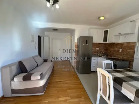 Izdavanje, dvosoban stan, 53m², Igalo, Herceg Novi - image 2