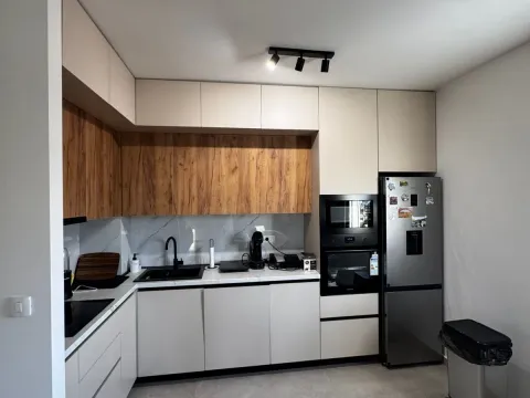 Prodaja, dvosoban stan, 72m², New City, Podgorica - image 5