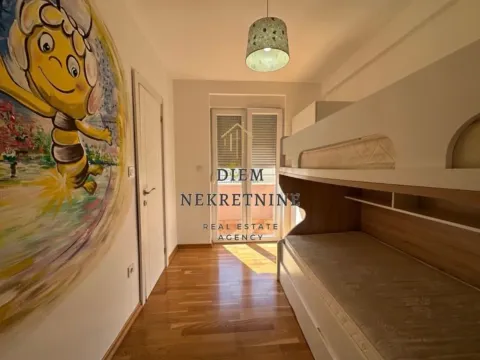 Izdavanje, dvosoban stan, 53m², Igalo, Herceg Novi - image 9