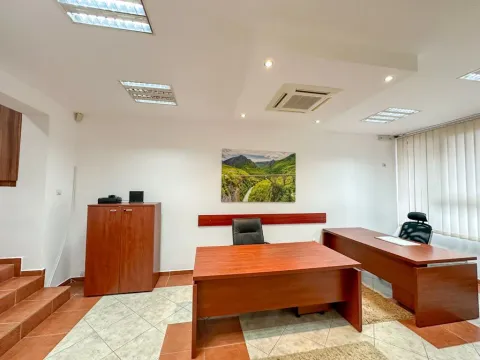 Rent, office space, 81m², Krivi Most, Podgorica - image 2