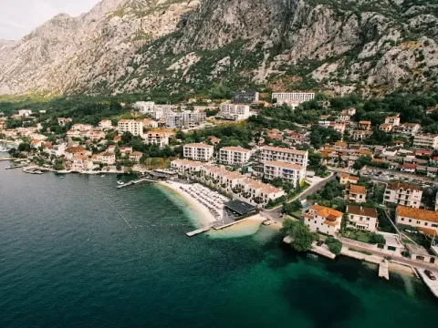 Prodaja, ugostiteljski objekat, 1000m², Dobrota, Kotor - image 2