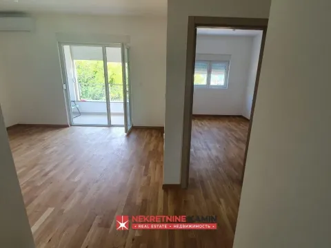 Sale, one bedroom apartment, 46m², Bečići, Budva - image 3