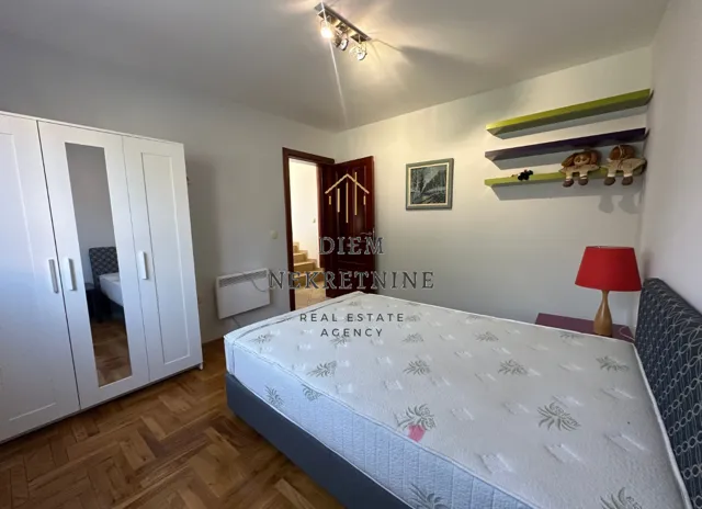 Sale, house, 200m², Tološi, Podgorica
