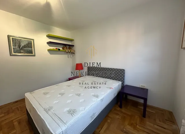 Sale, house, 200m², Tološi, Podgorica