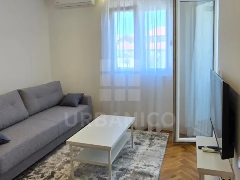 Izdavanje, garsonjera, 32m², Zabjelo, Podgorica - image 1