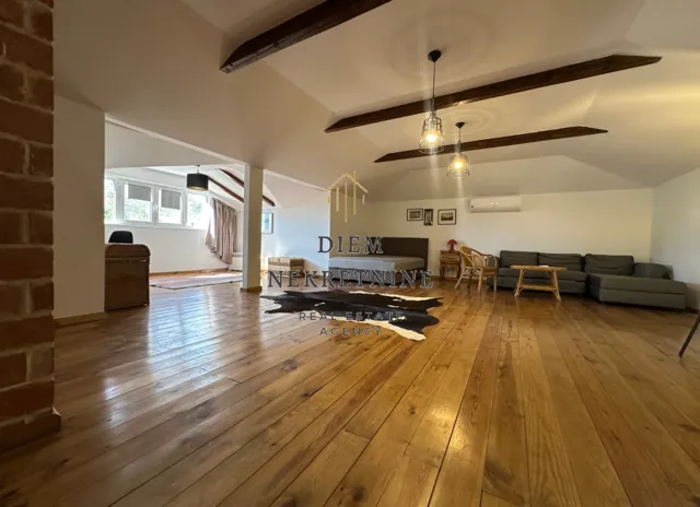 Sale, house, 200m², Tološi, Podgorica