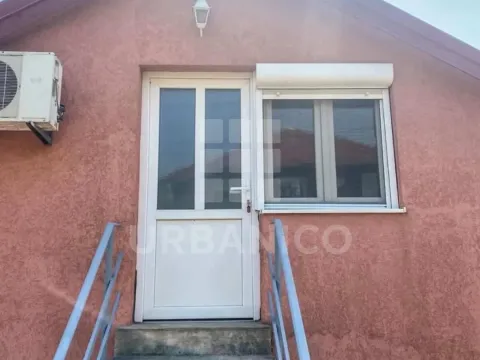 Izdavanje, jednosoban stan, 45m², Momišići, Podgorica - image 8