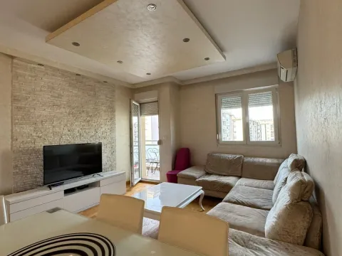 Rent, two bedroom apartment, 63m², City Kvart, Podgorica - image 2