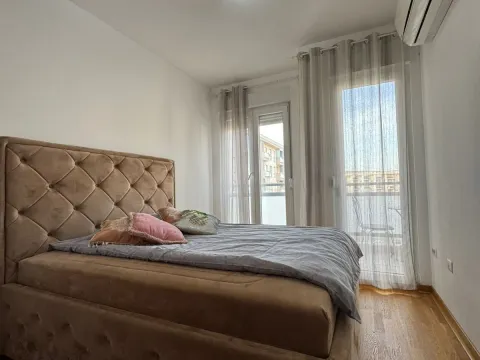 Rent, two bedroom apartment, 63m², City Kvart, Podgorica - image 6