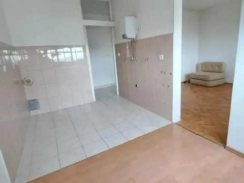 Sale, one bedroom apartment, 47m², Gintaš, Podgorica - image 11