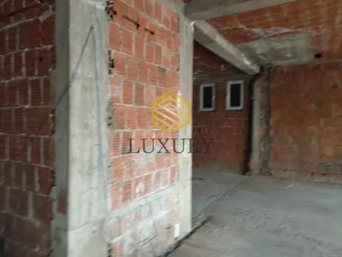 Rent, office space, 124m², Stari Aerodrom, Podgorica - image 4