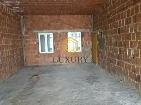 Rent, office space, 124m², Stari Aerodrom, Podgorica - image 3