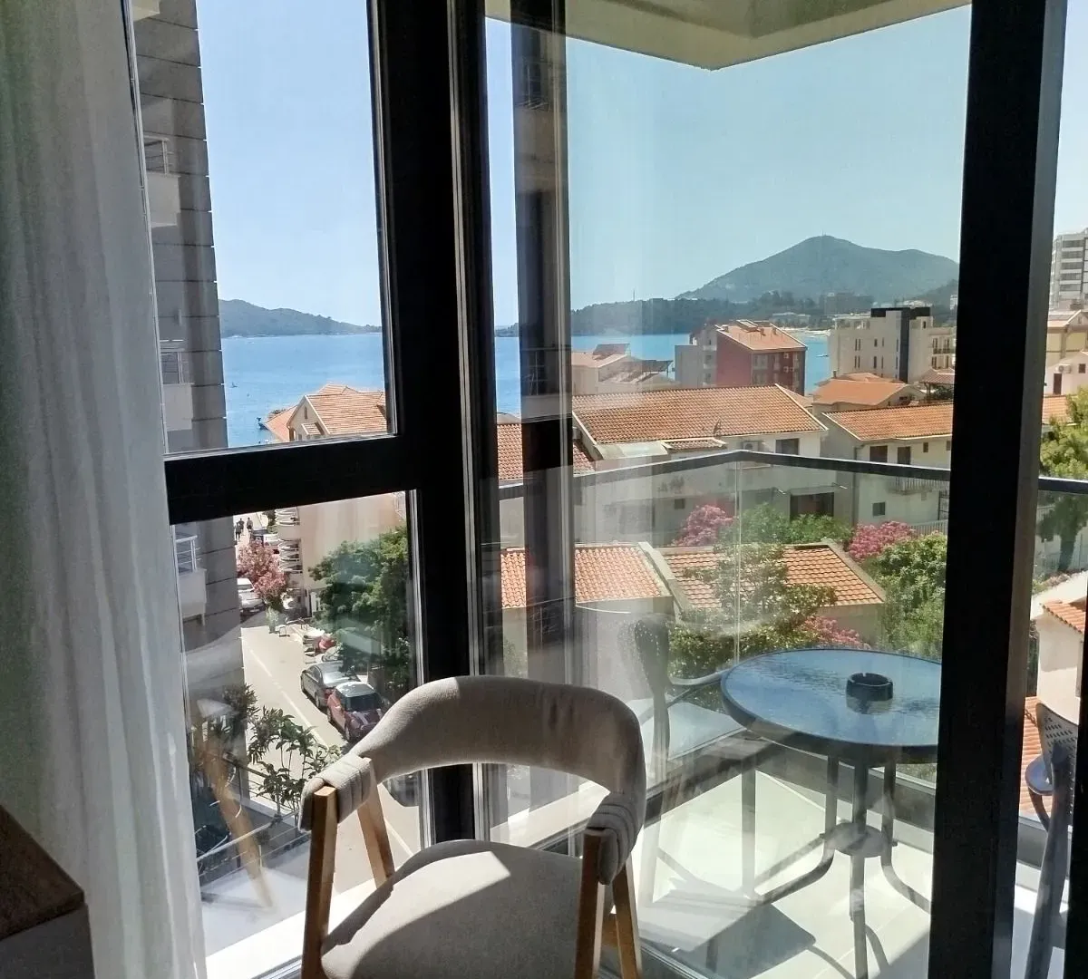 Prodaja, jednosoban stan, 49m², Rafailovići, Budva
