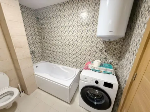Izdavanje, jednosoban stan, 40m², Stari Aerodrom, Podgorica - image 7