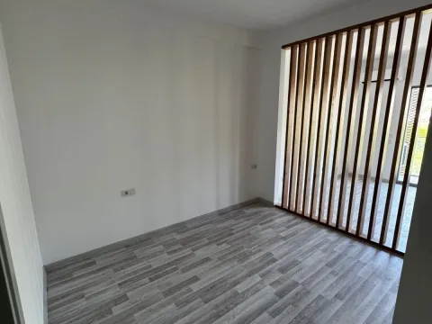 Prodaja, jednosoban stan, 40m², Centar, Bar - image 3