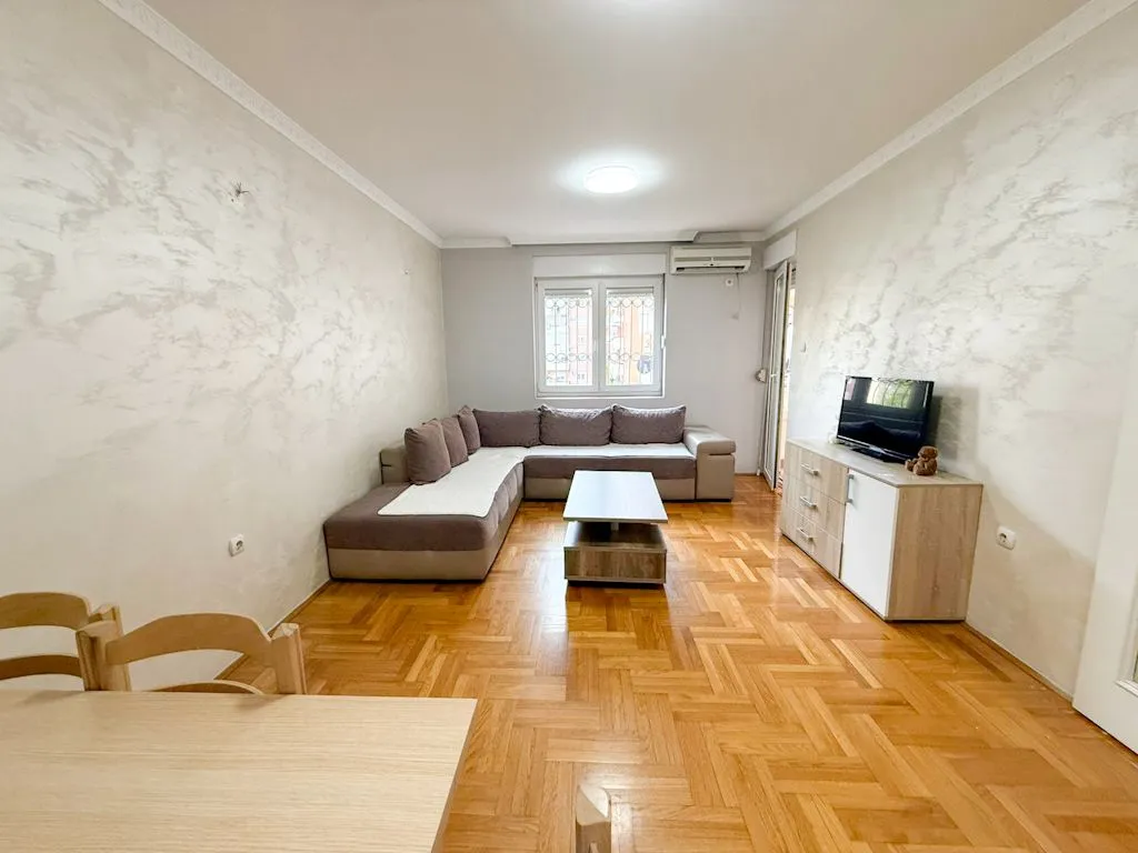 Rent, one bedroom apartment, 44m², Stari Aerodrom, Podgorica