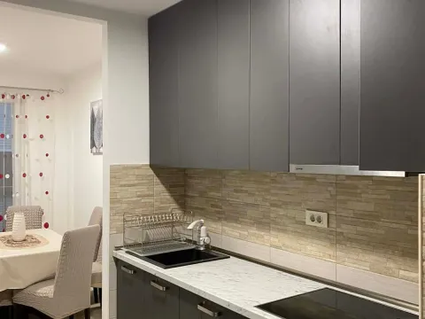Rent, two bedroom apartment, 100m², Preko Morače, Podgorica - image 4