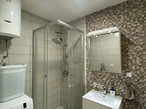 Rent, two bedroom apartment, 100m², Preko Morače, Podgorica - image 11