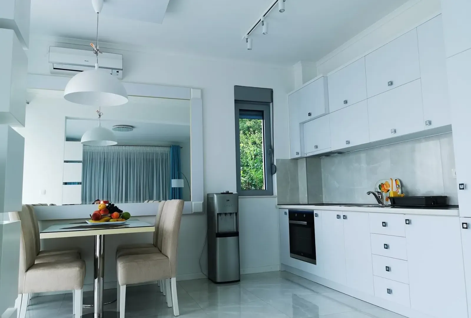 Sale, house, 329m², Centar, Budva