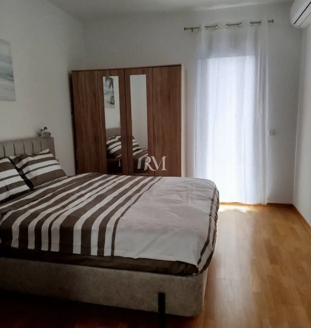 Rent, one bedroom apartment, 56m², Centar, Tivat