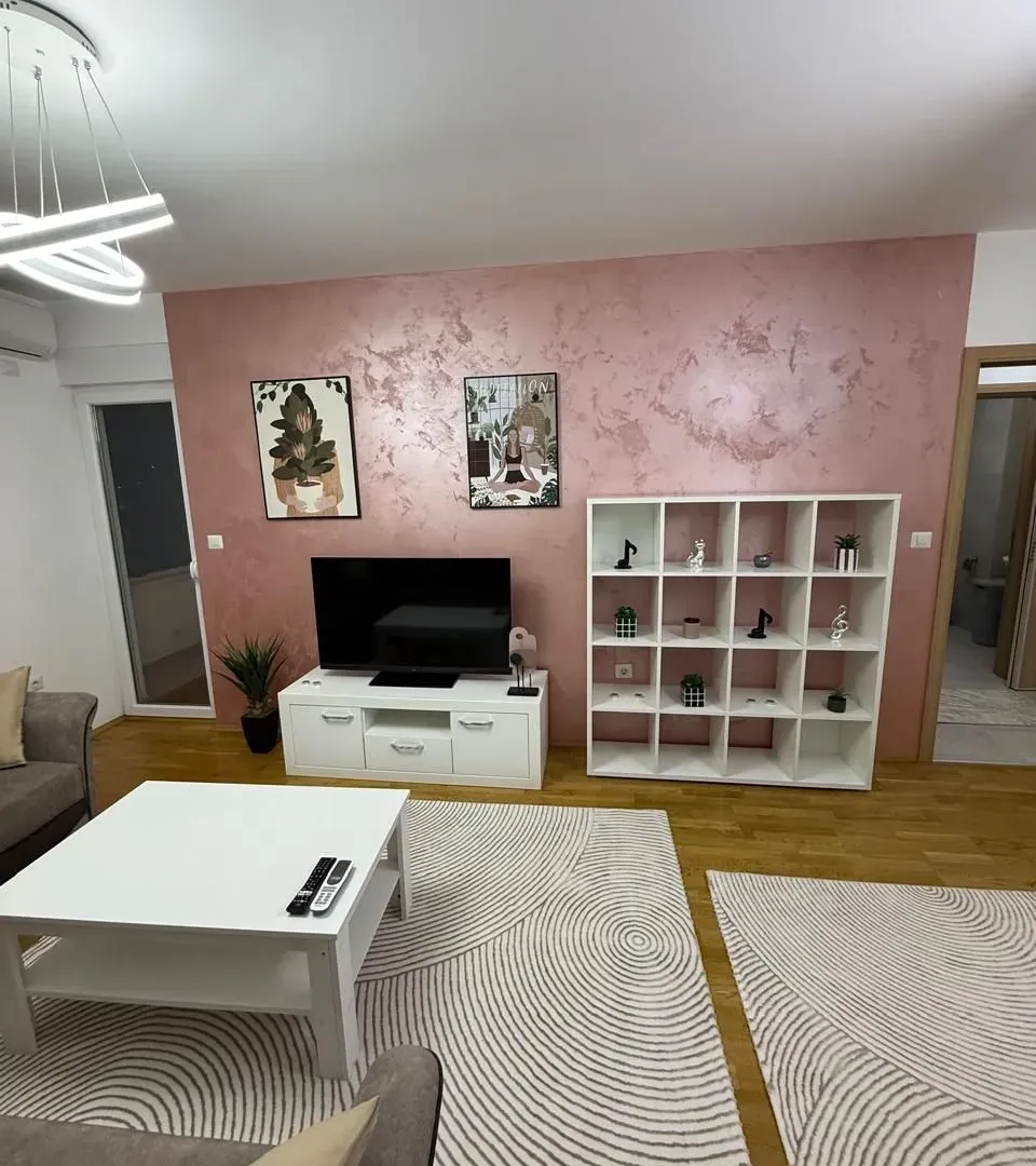 Prodaja, jednosoban stan, 45m², Stari Aerodrom, Podgorica