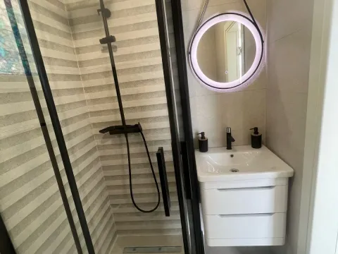 Prodaja, jednosoban stan, 43m², Donja Lastva, Tivat - image 8