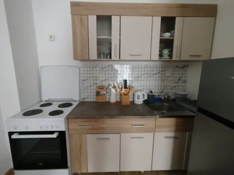 Rent, one bedroom apartment, 56m², Centar, Tivat - image 8