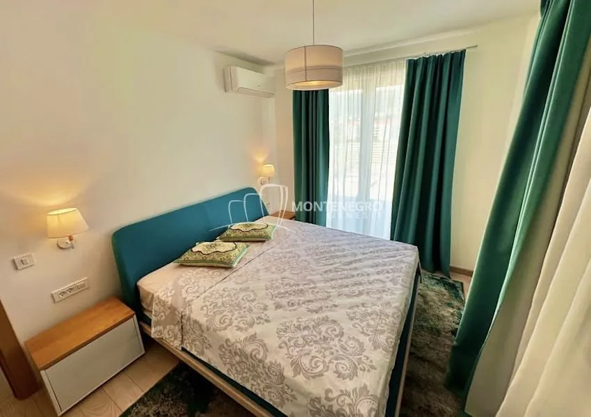 Prodaja, dvosoban stan, 76m², Herceg Novi, Crna Gora