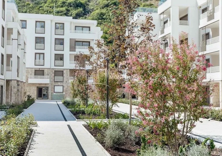 Prodaja, dvosoban stan, 76m², Herceg Novi, Crna Gora