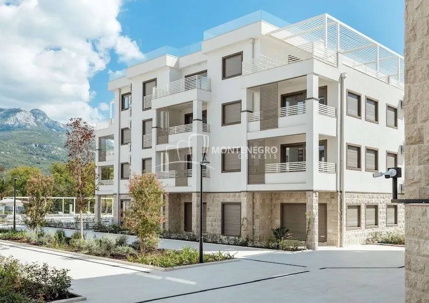 Prodaja, dvosoban stan, 76m², Herceg Novi, Crna Gora
