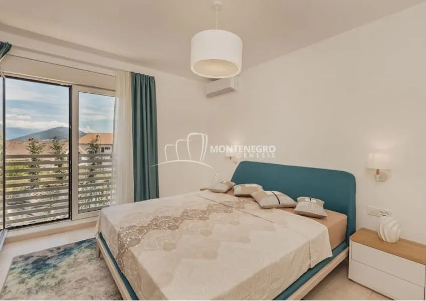 Prodaja, dvosoban stan, 76m², Herceg Novi, Crna Gora