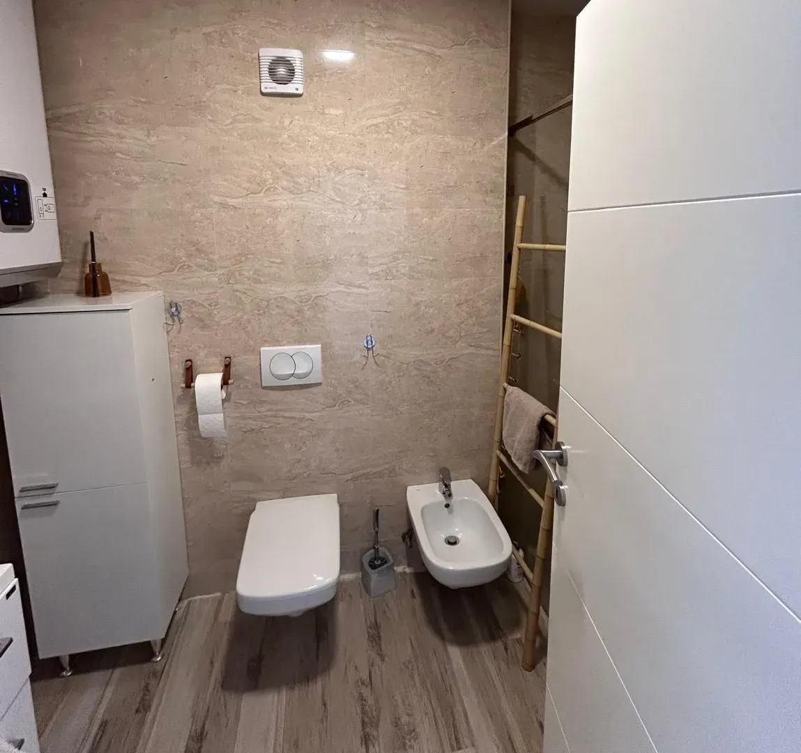 Sale, two bedroom apartment, 83m², Dobre Vode, Bar