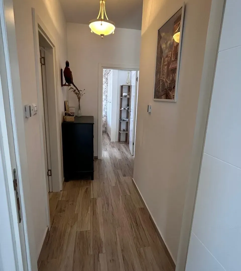 Sale, two bedroom apartment, 83m², Dobre Vode, Bar