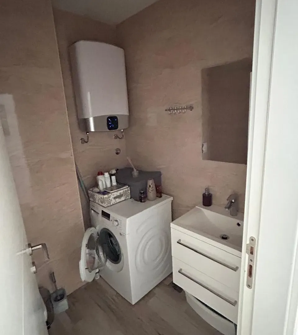 Sale, two bedroom apartment, 83m², Dobre Vode, Bar