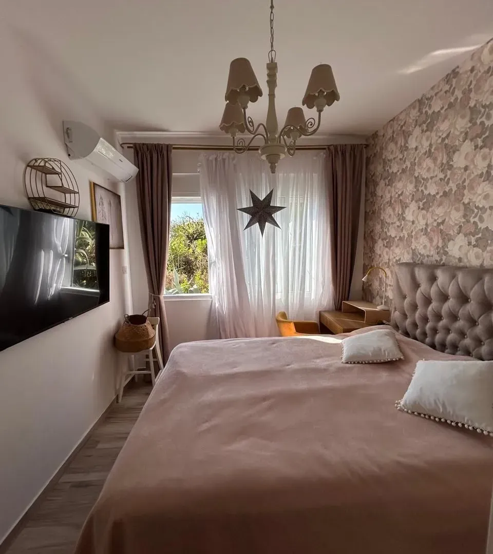 Sale, two bedroom apartment, 83m², Dobre Vode, Bar