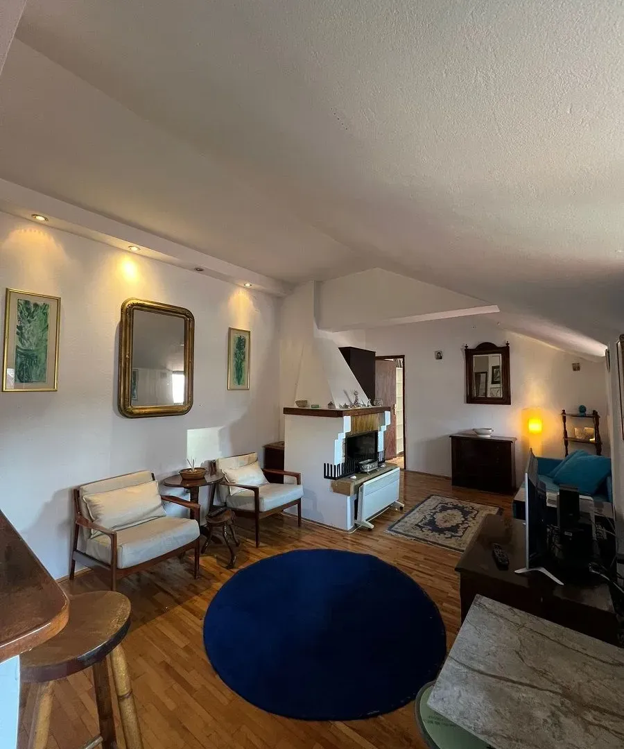 Izdavanje, dvosoban stan, 47m², Medaković Sve Podlokacije, Beograd