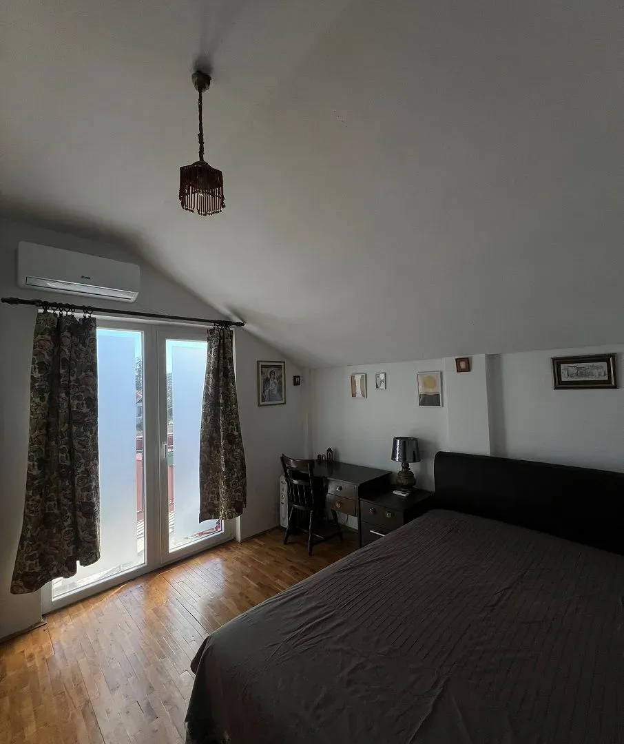 Izdavanje, dvosoban stan, 47m², Medaković Sve Podlokacije, Beograd