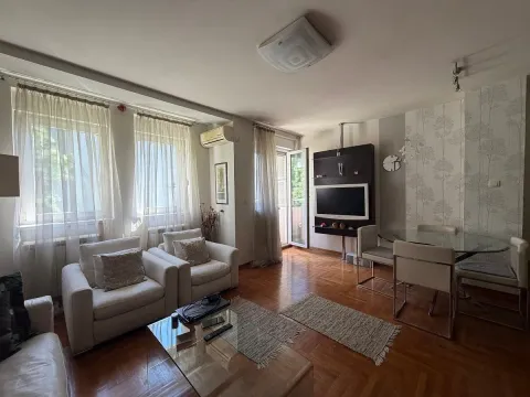 Rent, three bedroom apartment, 66m², Dorćol Sve Podlokacije, Beograd - image 9