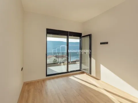 Prodaja, jednosoban stan, 70m², Centar, Herceg Novi - image 10