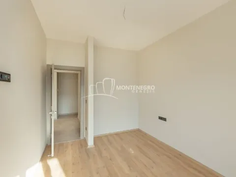 Prodaja, jednosoban stan, 70m², Centar, Herceg Novi - image 11